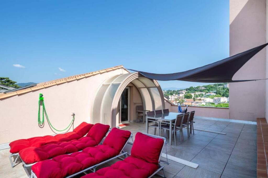 Appartamento C009-duplex Avec Vue Sur Et Piscine Cannes