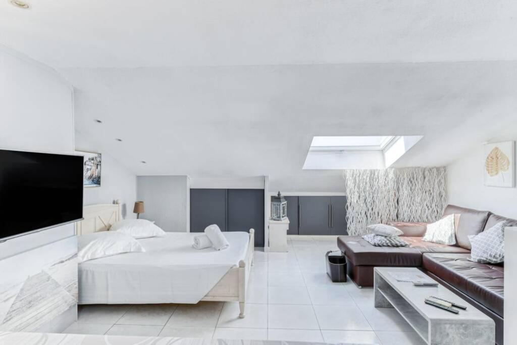C009-duplex Avec Vue Sur Et Piscine Appartamento Cannes