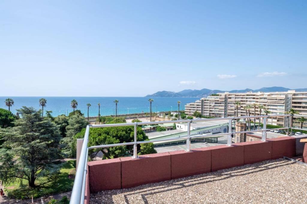 Appartamento C009-duplex Avec Vue Sur Et Piscine Cannes